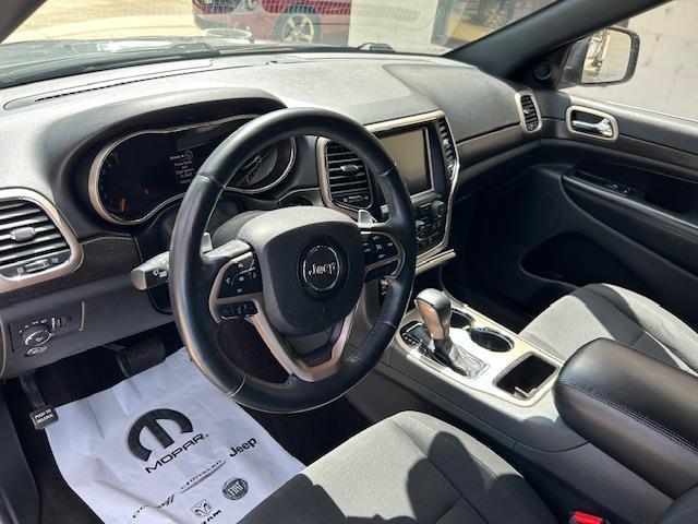 Jeep Grand Cherokee Laredo 4WD 2016