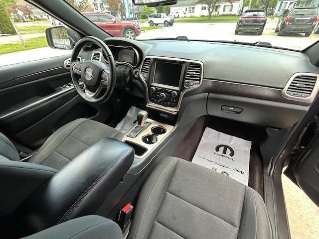 Jeep Grand Cherokee Laredo 4WD 2016