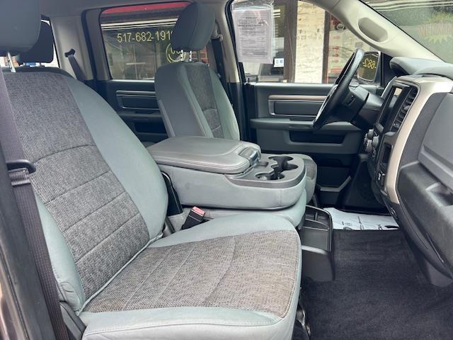 RAM 1500 SLT Crew Cab SWB 4WD 2015