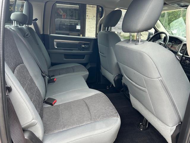 RAM 1500 SLT Crew Cab SWB 4WD 2015
