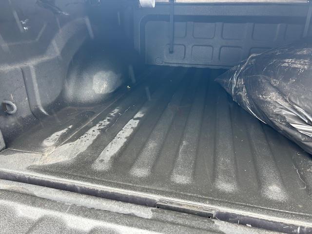 RAM 1500 SLT Crew Cab SWB 4WD 2015