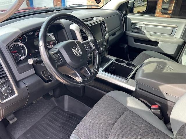 RAM 1500 SLT Crew Cab SWB 4WD 2015