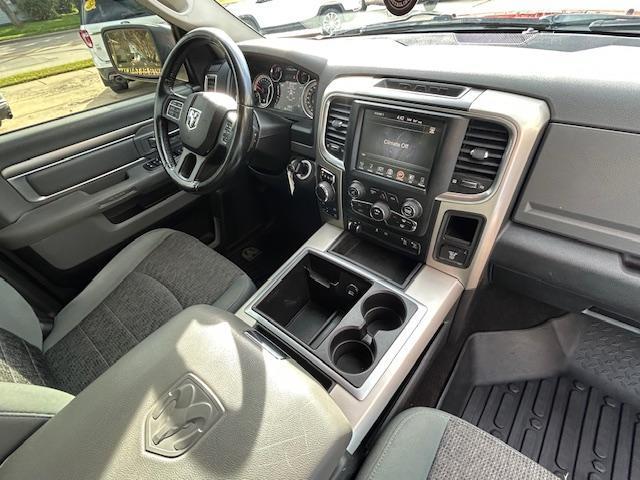 RAM 1500 SLT Crew Cab SWB 4WD 2015