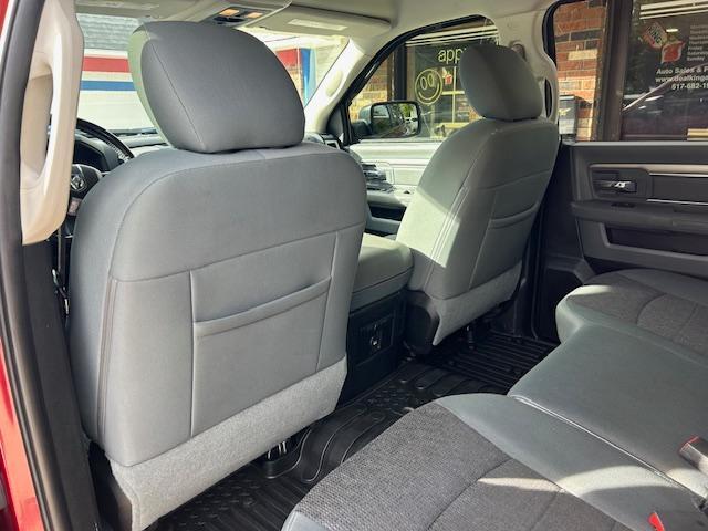 RAM 1500 SLT Crew Cab SWB 4WD 2015