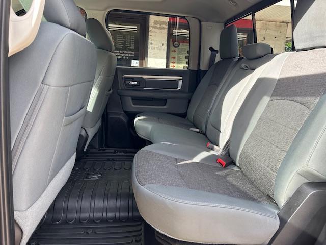 RAM 1500 SLT Crew Cab SWB 4WD 2015