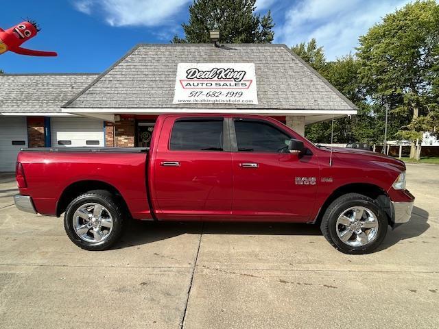 RAM 1500 SLT Crew Cab SWB 4WD 2015