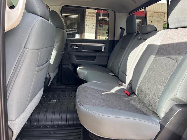 RAM 1500 SLT Crew Cab SWB 4WD 2015
