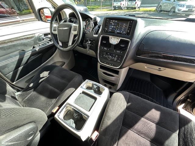Chrysler Town & Country Touring 2014