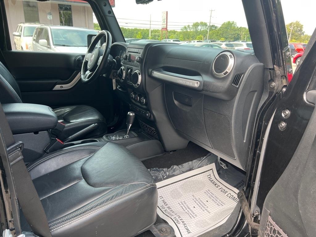 Jeep Wrangler Unlimited Unlimited Sahara 4WD 2016