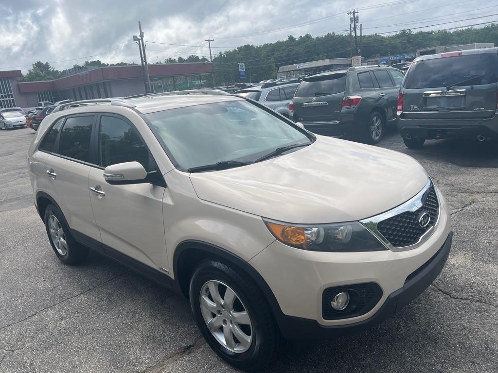 Kia Sorento LX 4D SUV AWD V6 2011