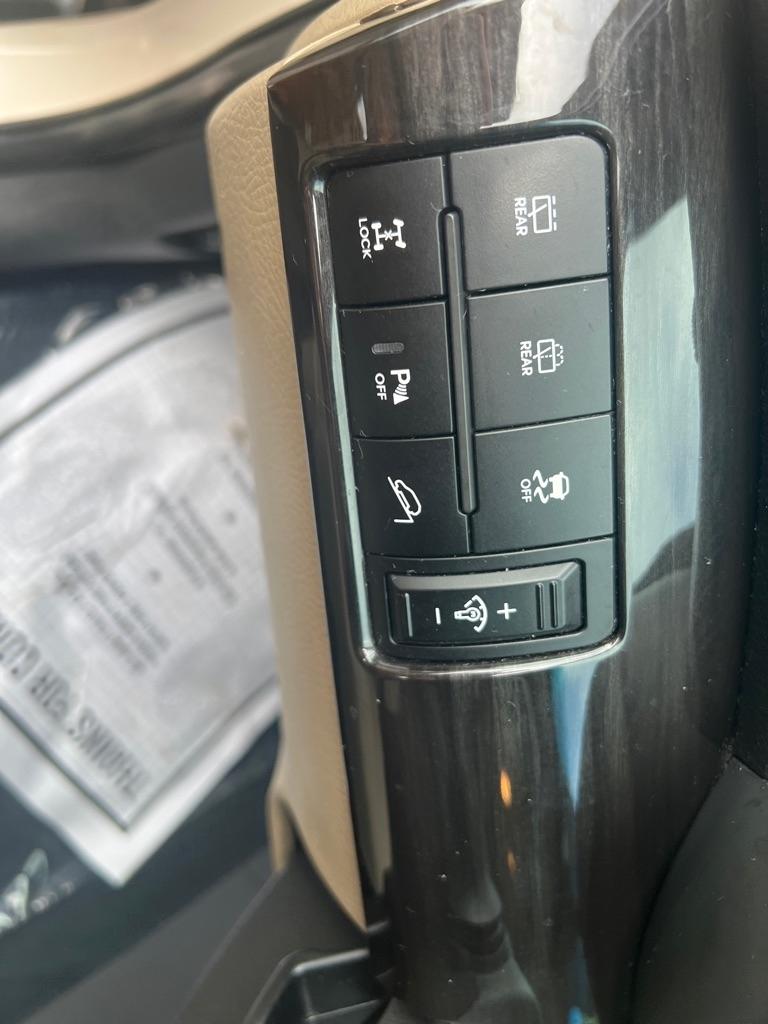 Kia Sorento LX 4D SUV AWD V6 2011
