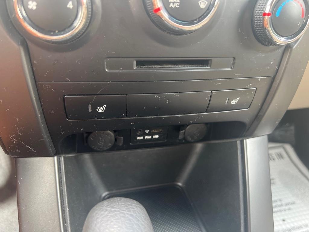 Kia Sorento LX 4D SUV AWD V6 2011