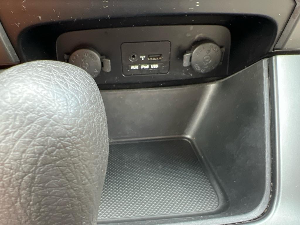 Kia Sorento LX 4D SUV AWD V6 2011