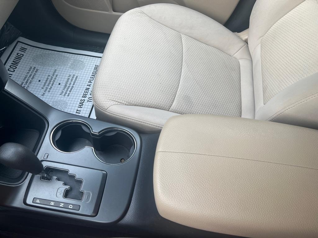 Kia Sorento LX 4D SUV AWD V6 2011