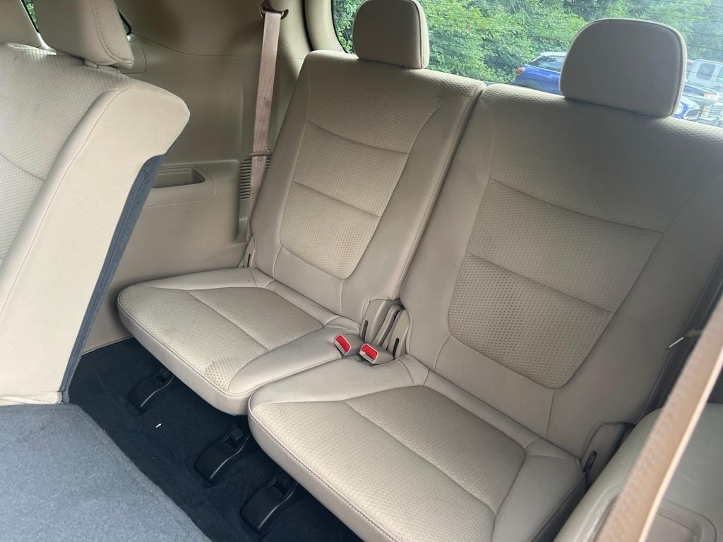 Kia Sorento LX 4D SUV AWD V6 2011