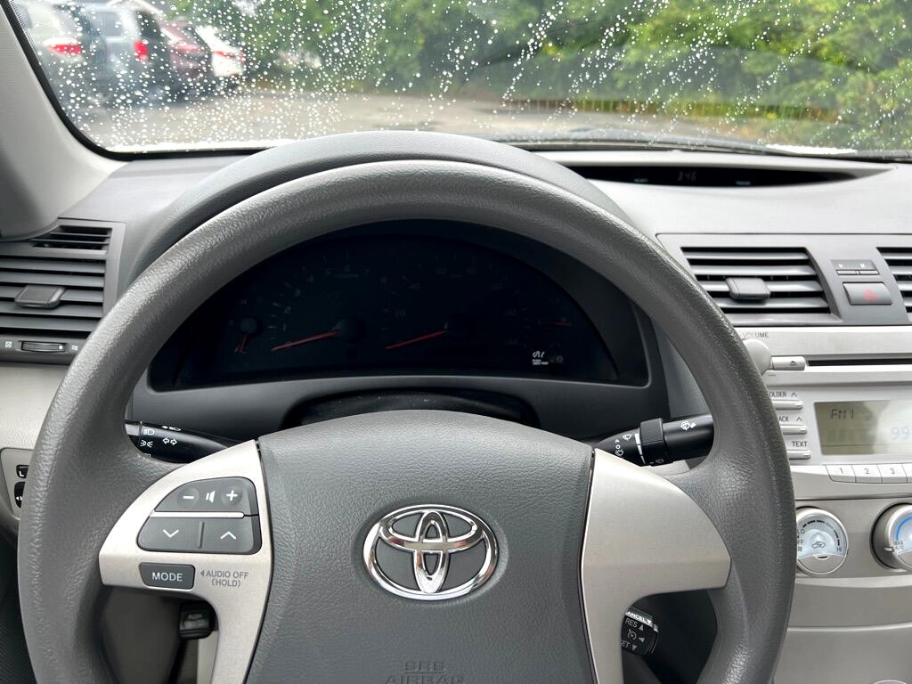 Toyota Camry LE 6-Spd AT 2011 Toyota Camry LE 6-Spd AT 2011
