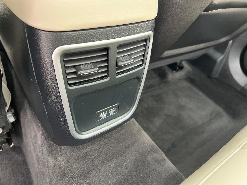 Chrysler 300 Limited AWD 2015