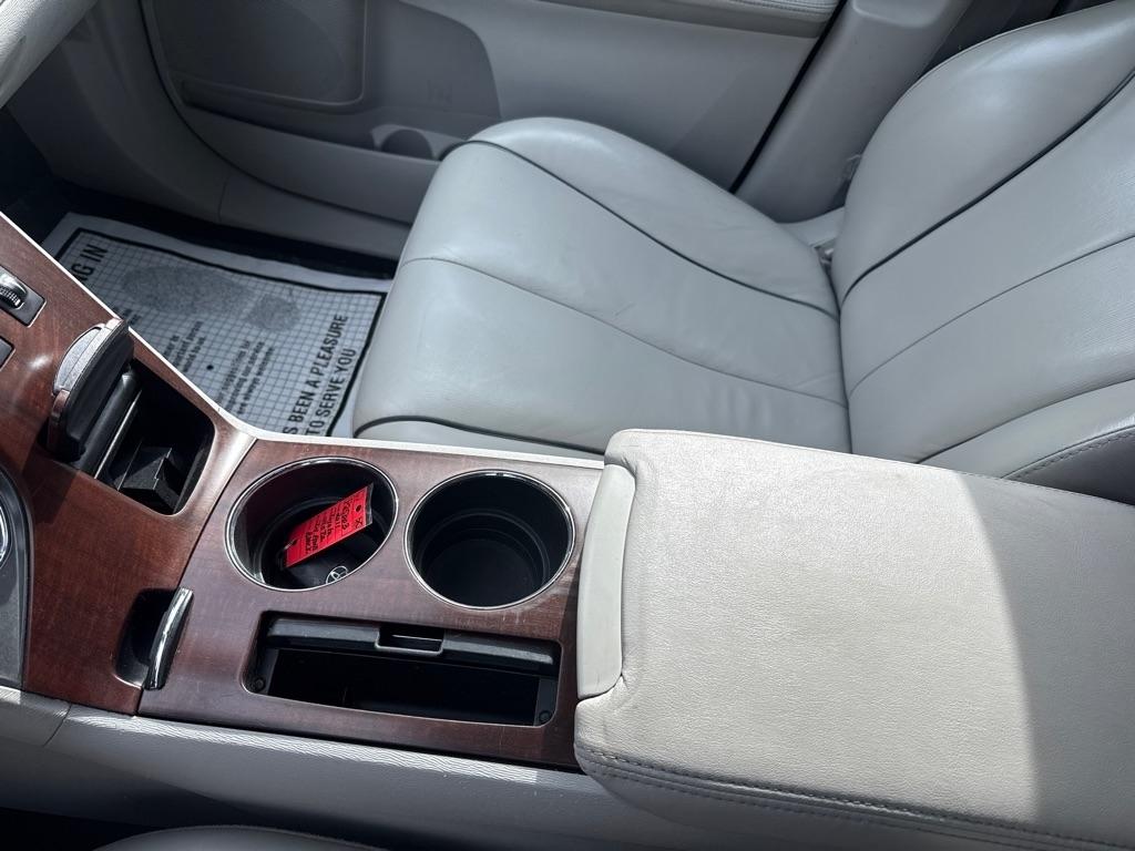 Toyota Venza AWD I4 2011