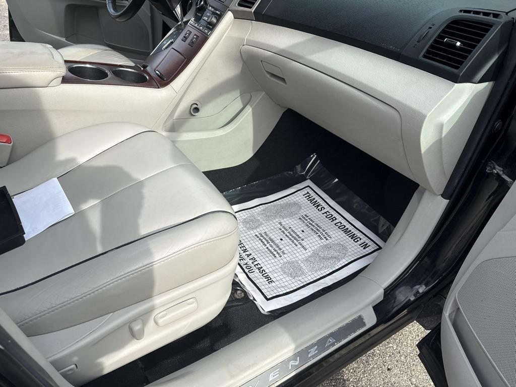 Toyota Venza AWD I4 2011