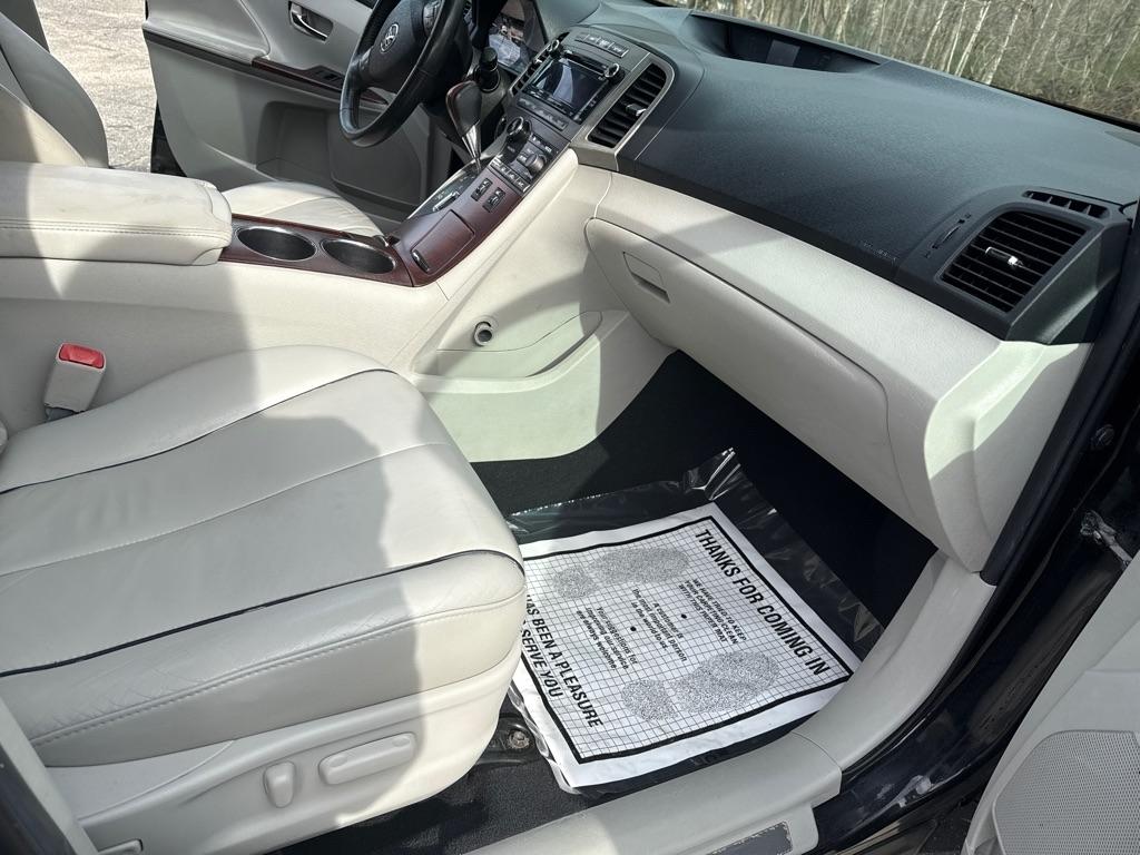 Toyota Venza AWD I4 2011