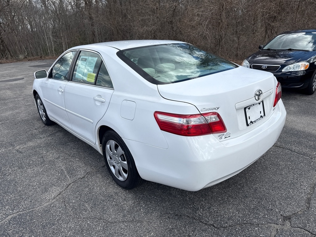 Toyota Camry SE 5-Spd AT 2009