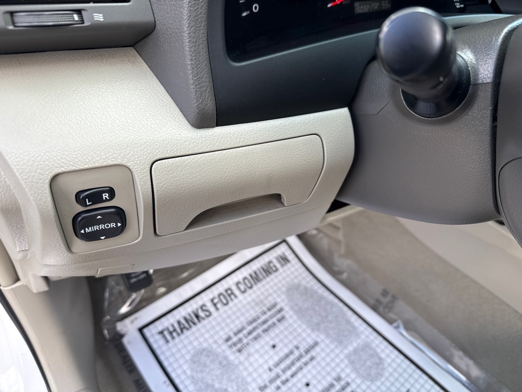 Toyota Camry SE 5-Spd AT 2009