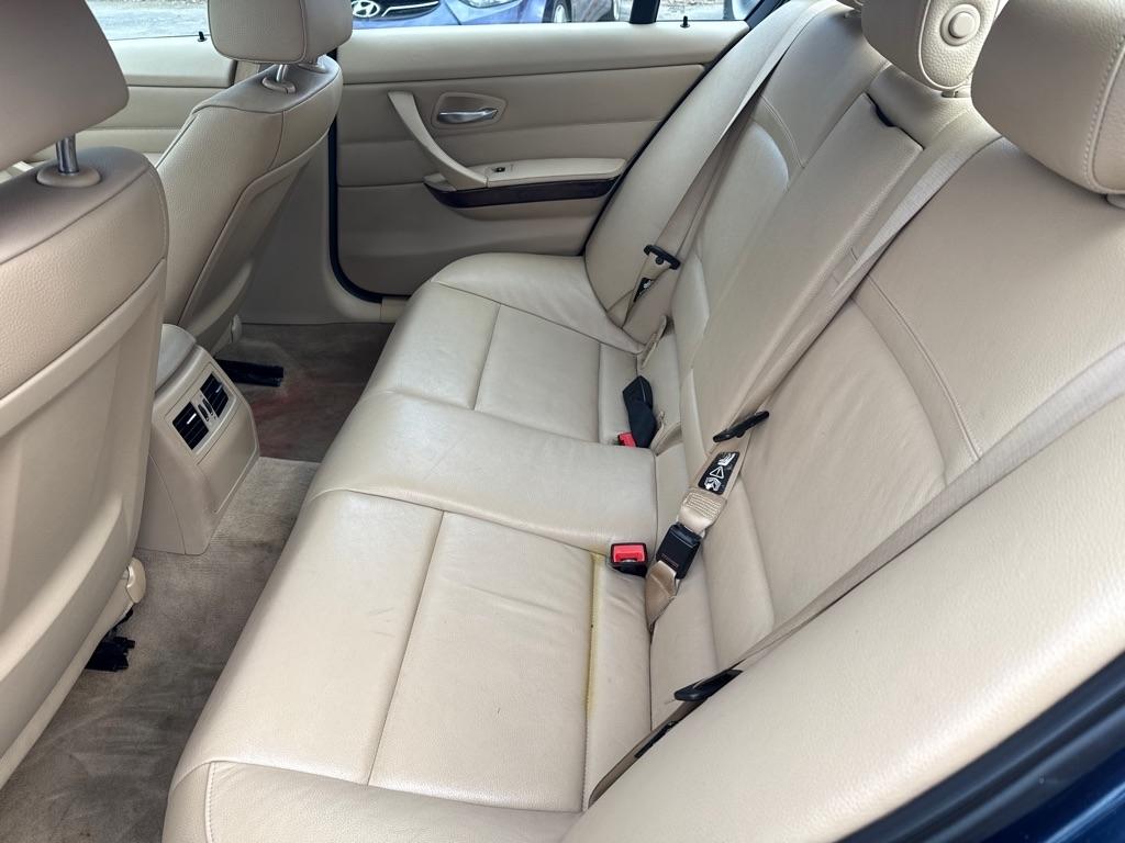 BMW 328 328i xDrive SA 2011