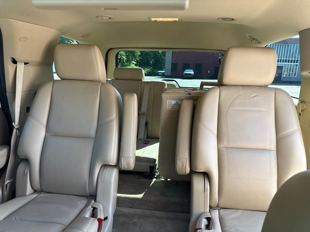 Chevrolet Tahoe LTZ 4WD 2012