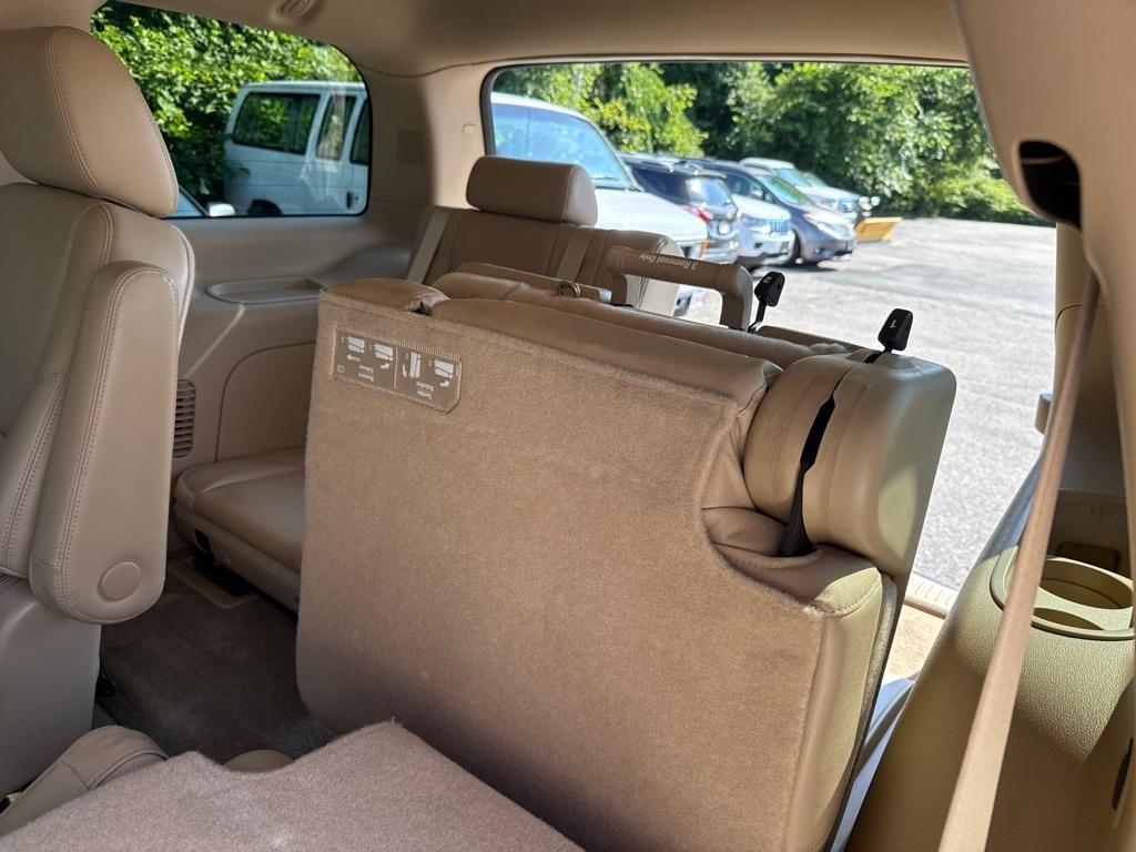 Chevrolet Tahoe LTZ 4WD 2012