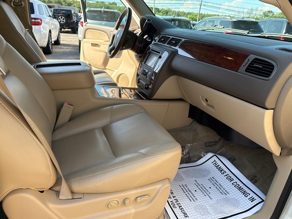 Chevrolet Tahoe LTZ 4WD 2012
