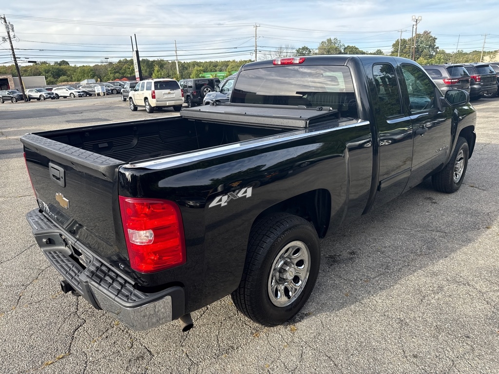 Chevrolet Silverado 1500 LT Ext. Cab 4WD 2011 Chevrolet Silverado 1500 LT Ext. Cab 4WD 2011
