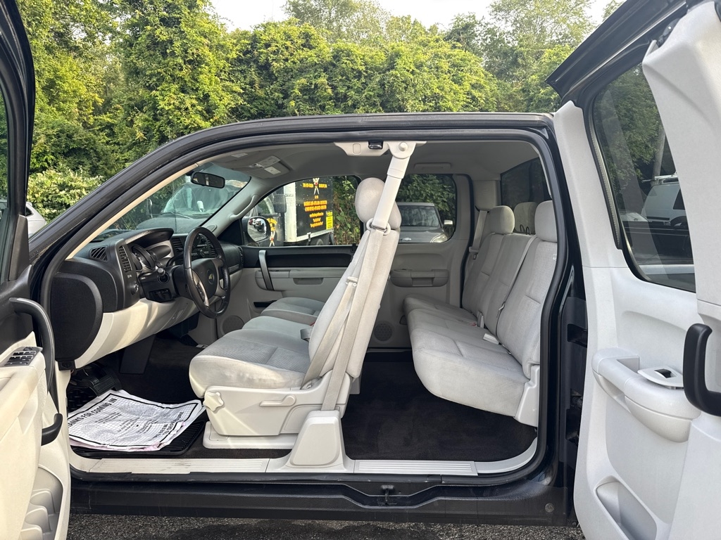 Chevrolet Silverado 1500 LT Ext. Cab 4WD 2011 Chevrolet Silverado 1500 LT Ext. Cab 4WD 2011