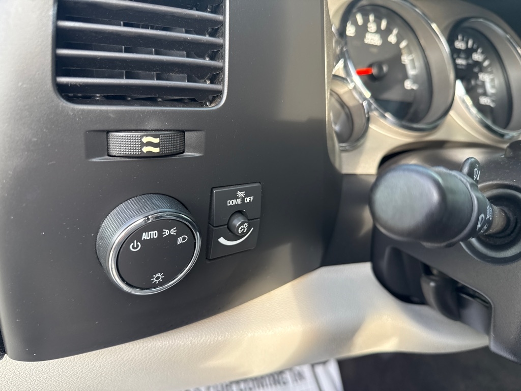 Chevrolet Silverado 1500 LT Ext. Cab 4WD 2011 Chevrolet Silverado 1500 LT Ext. Cab 4WD 2011