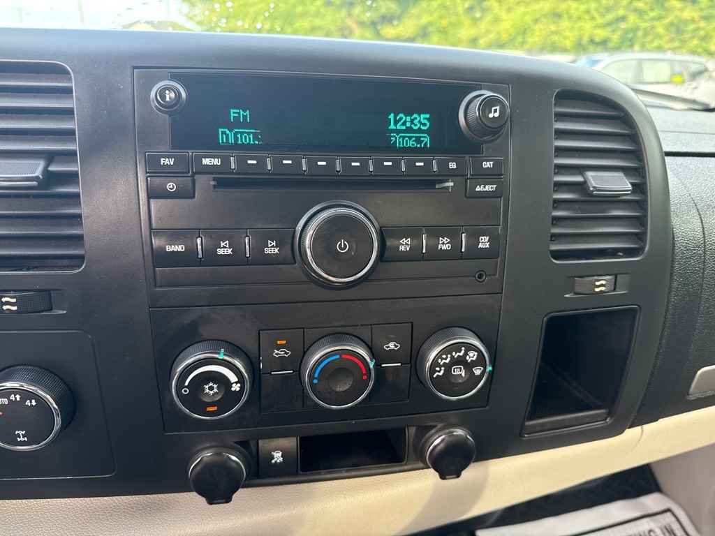 Chevrolet Silverado 1500 LT Ext. Cab 4WD 2011 Chevrolet Silverado 1500 LT Ext. Cab 4WD 2011