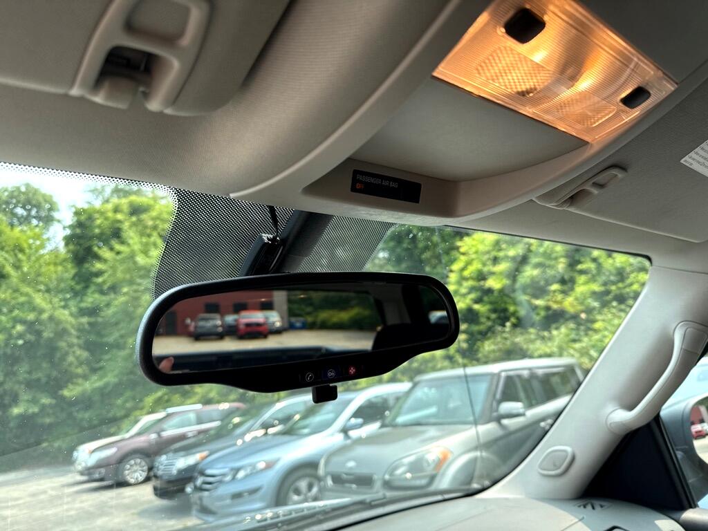 Chevrolet Silverado 1500 LS Crew Cab Short Box 4WD 2012 Chevrolet Silverado 1500 LS Crew Cab Short Box 4WD 2012