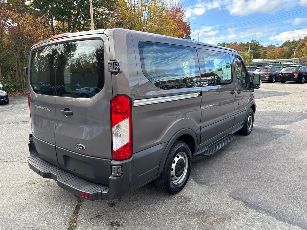 Ford Transit 150 Wagon Low Roof XL w/Sliding Pass. 130-in. WB 2015 Ford Transit 150 Wagon Low Roof XL w/Sliding Pass. 130-in. WB 2015