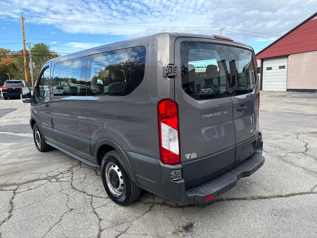 Ford Transit 150 Wagon Low Roof XL w/Sliding Pass. 130-in. WB 2015 Ford Transit 150 Wagon Low Roof XL w/Sliding Pass. 130-in. WB 2015