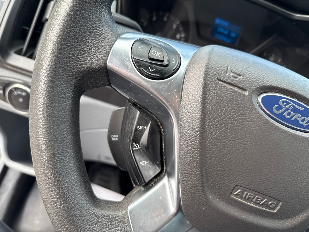 Ford Transit 150 Wagon Low Roof XL w/Sliding Pass. 130-in. WB 2015 Ford Transit 150 Wagon Low Roof XL w/Sliding Pass. 130-in. WB 2015