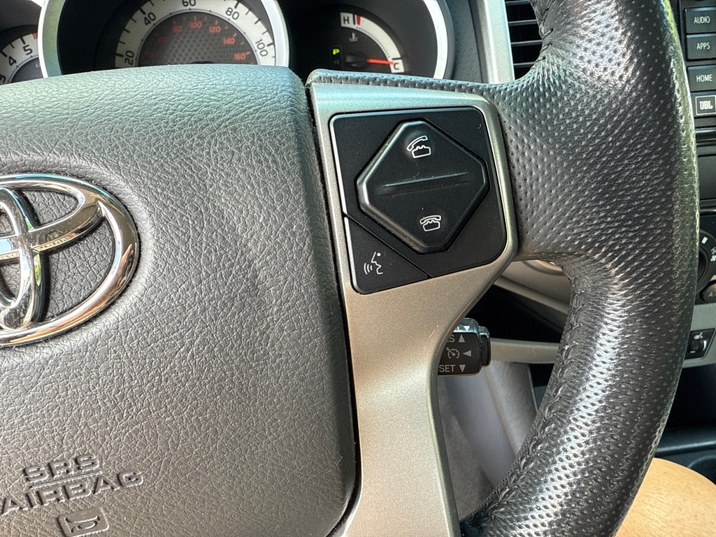 Toyota Tacoma Limited Double Cab V6 6AT 4WD 2015 Toyota Tacoma Limited Double Cab V6 6AT 4WD 2015