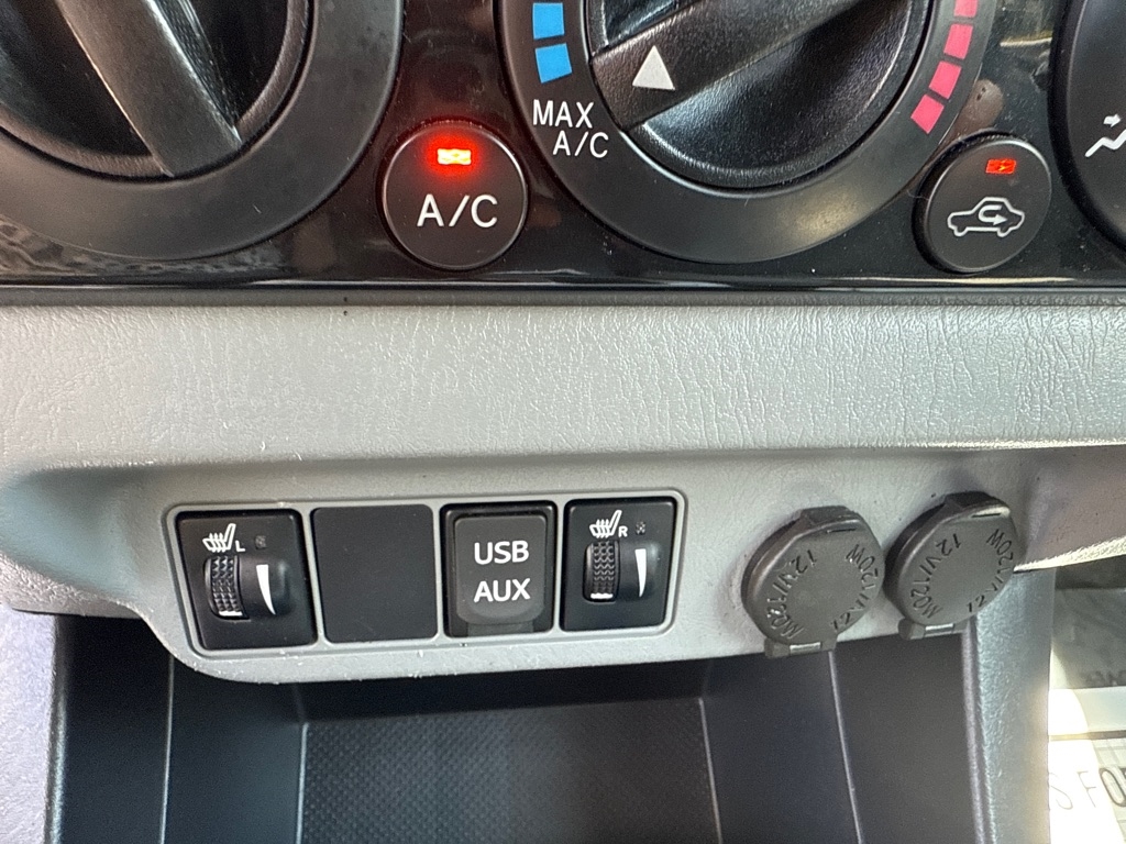 Toyota Tacoma Limited Double Cab V6 6AT 4WD 2015 Toyota Tacoma Limited Double Cab V6 6AT 4WD 2015