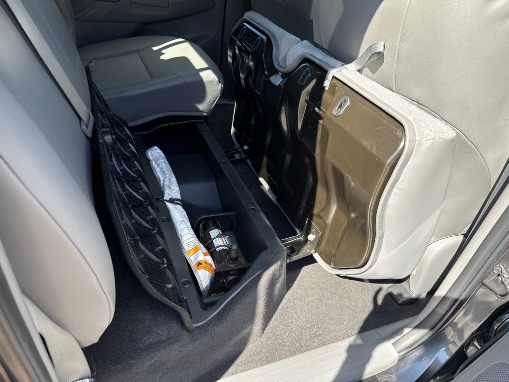 Toyota Tacoma Limited Double Cab V6 6AT 4WD 2015 Toyota Tacoma Limited Double Cab V6 6AT 4WD 2015