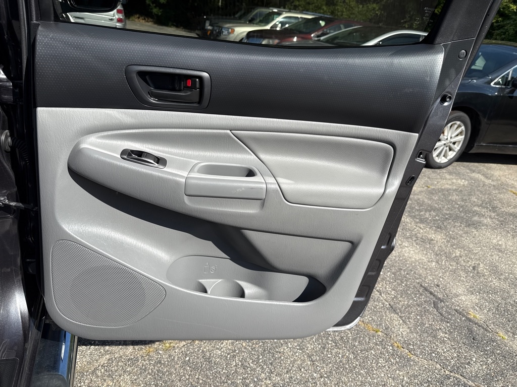 Toyota Tacoma Limited Double Cab V6 6AT 4WD 2015 Toyota Tacoma Limited Double Cab V6 6AT 4WD 2015