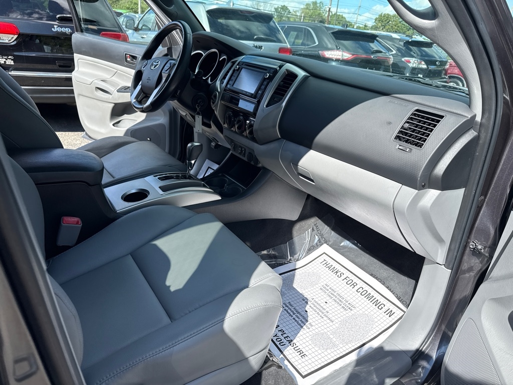 Toyota Tacoma Limited Double Cab V6 6AT 4WD 2015 Toyota Tacoma Limited Double Cab V6 6AT 4WD 2015