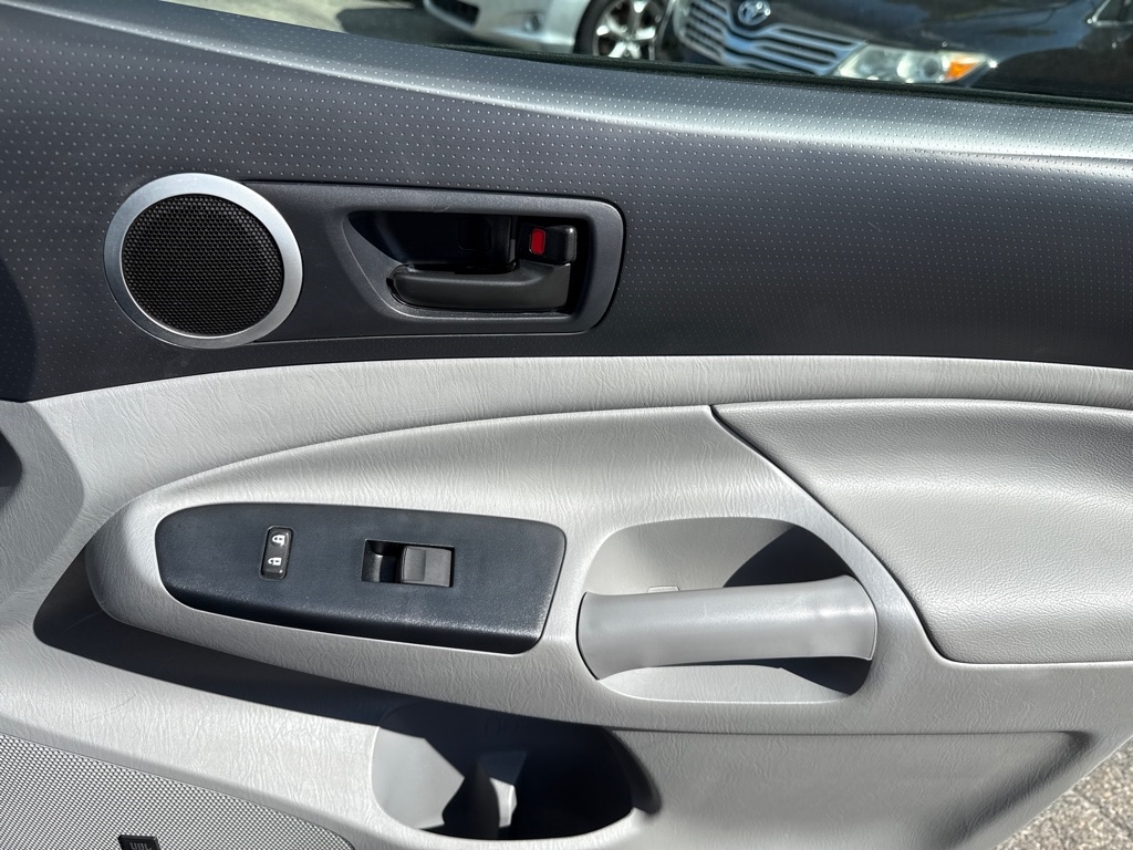 Toyota Tacoma Limited Double Cab V6 6AT 4WD 2015 Toyota Tacoma Limited Double Cab V6 6AT 4WD 2015