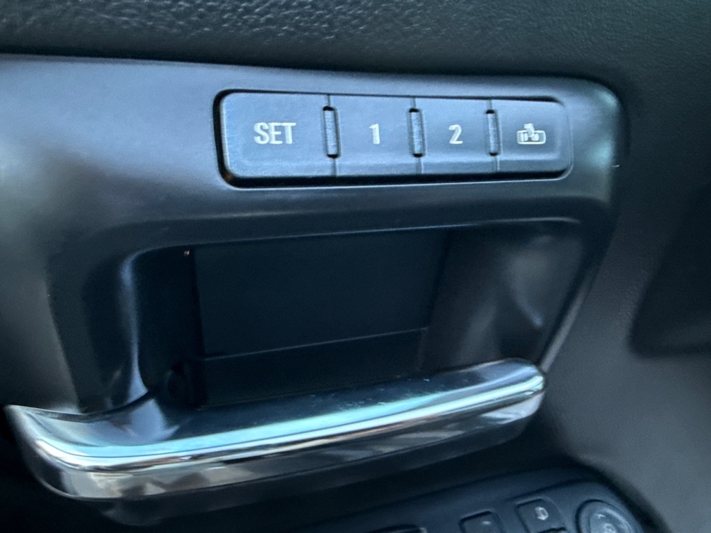 GMC Sierra 1500 Denali Crew Cab 4WD 2014