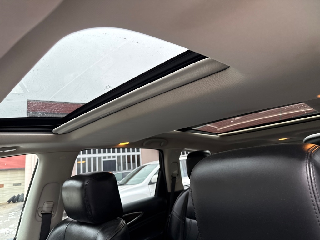 Infiniti JX AWD 2013