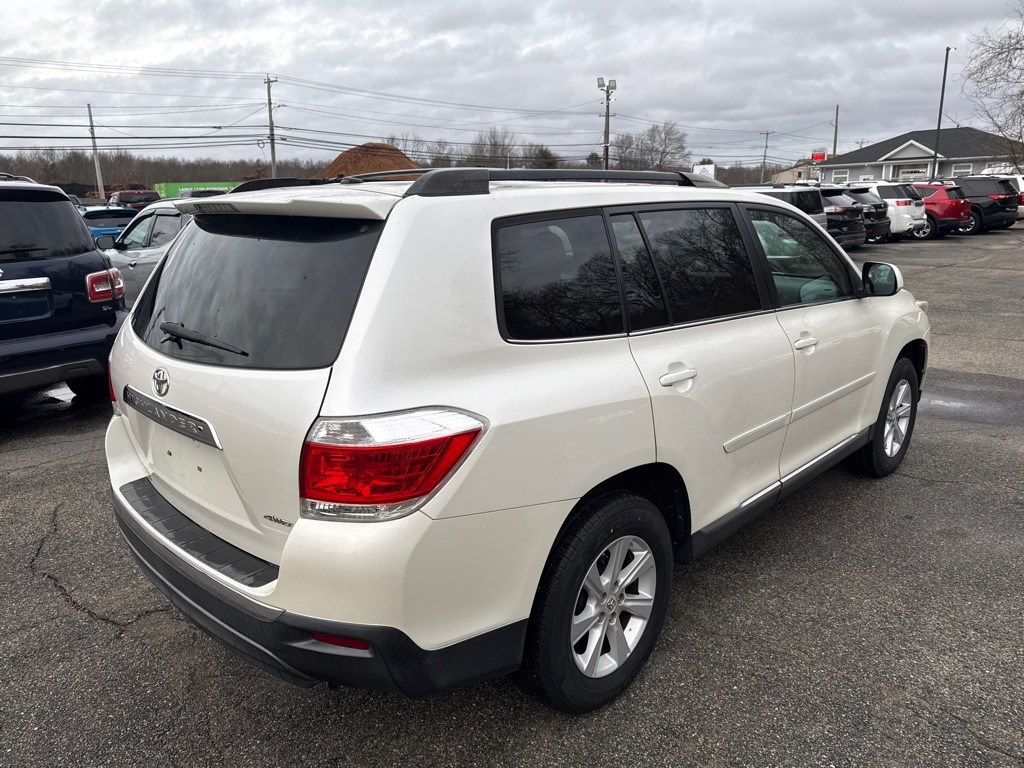 Toyota Highlander 4dr V6 4WD Sport w/3rd Row (Natl) 2013