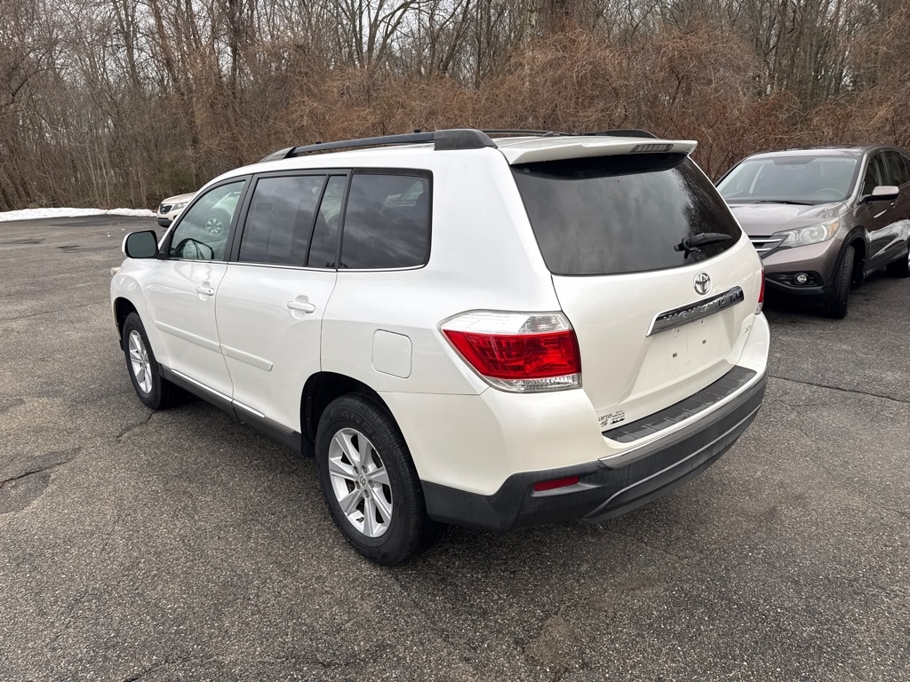 Toyota Highlander 4dr V6 4WD Sport w/3rd Row (Natl) 2013