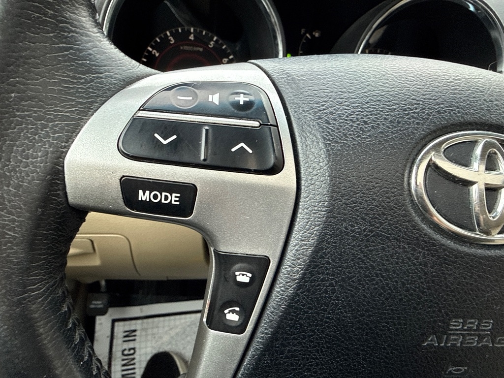 Toyota Highlander 4dr V6 4WD Sport w/3rd Row (Natl) 2013