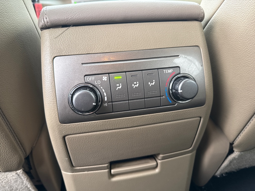 Toyota Highlander 4dr V6 4WD Sport w/3rd Row (Natl) 2013